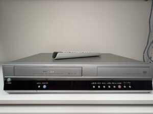 中古品】TOSHIBA VHS/DVDデッキ D-VR5 | レコードデスクショップ